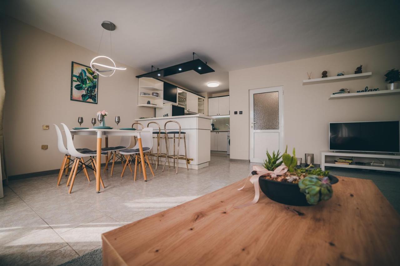 Unbeatable Location: New & Comfy Apartment Varna Eksteriør billede