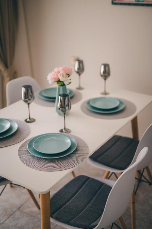 Unbeatable Location: New & Comfy Apartment Varna Eksteriør billede